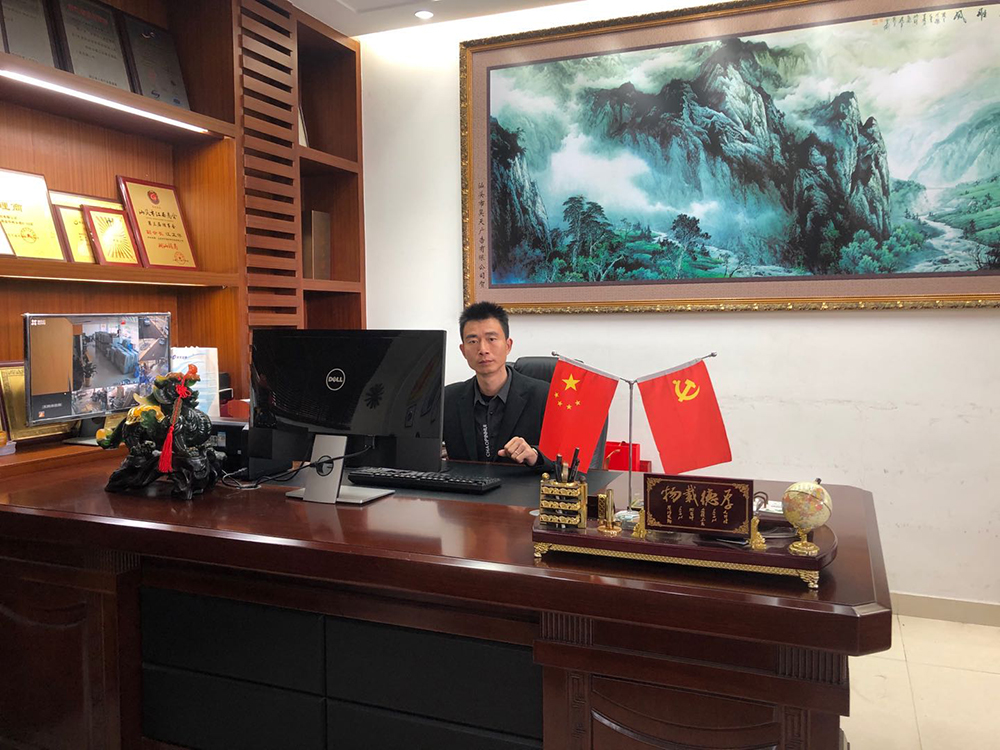 星科實業(yè)的工業(yè)冷風(fēng)機(jī)產(chǎn)品降溫效果特別好，訂單源源不斷滾滾來